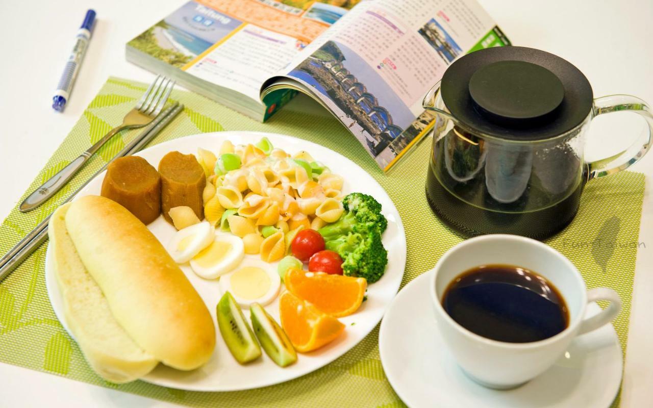 Holby No.8 Elevator Homestay Taitung Luaran gambar