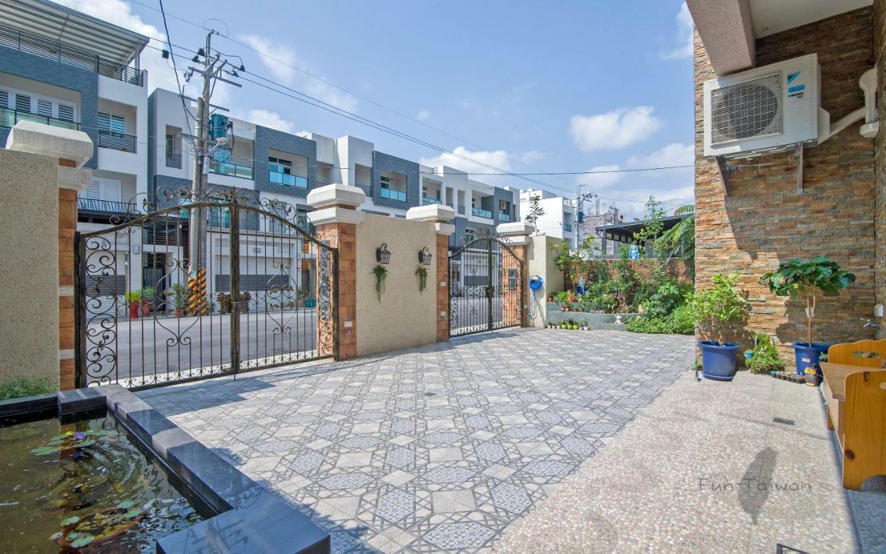 Holby No.8 Elevator Homestay Taitung Luaran gambar